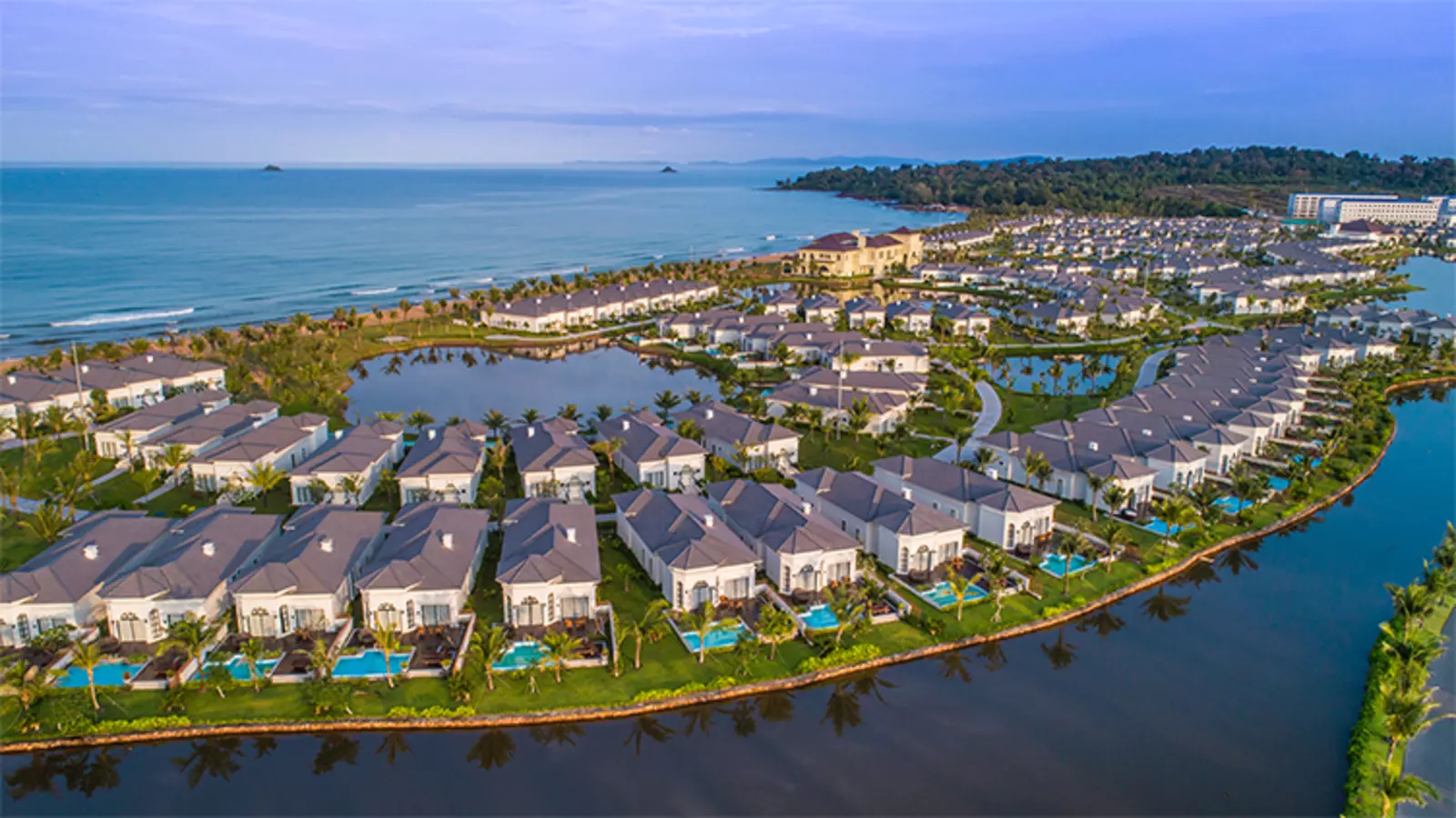 Trải nghiệm Vinpearl Discovery Wonderworld Phú Quốc với voucher giá rẻ